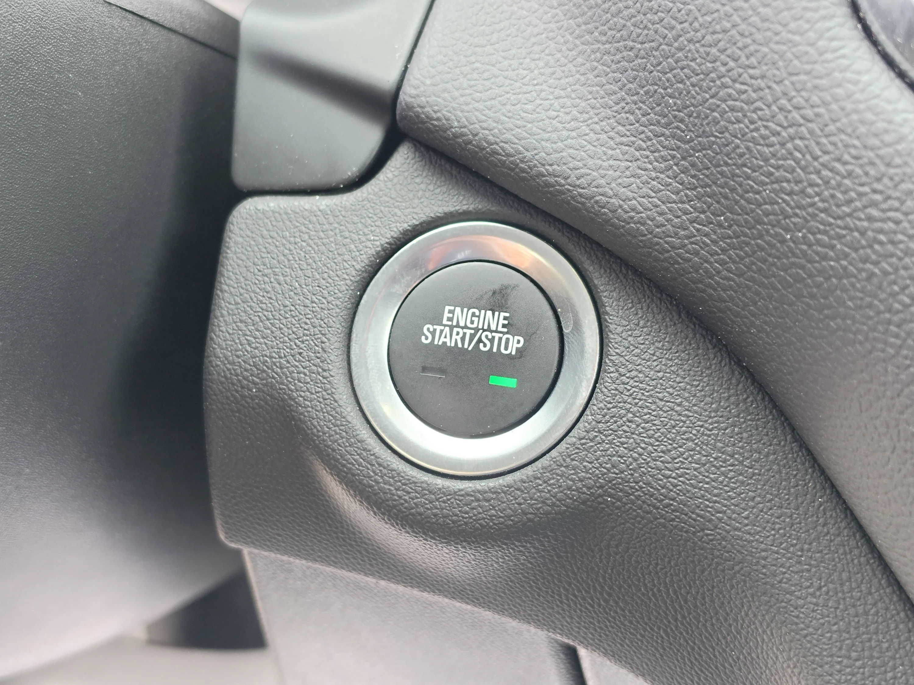 Used 2024 Summit White Chevrolet LT image 33