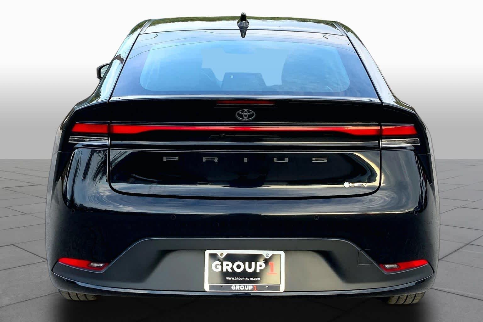 Pre-Owned 2025 Toyota Prius LE