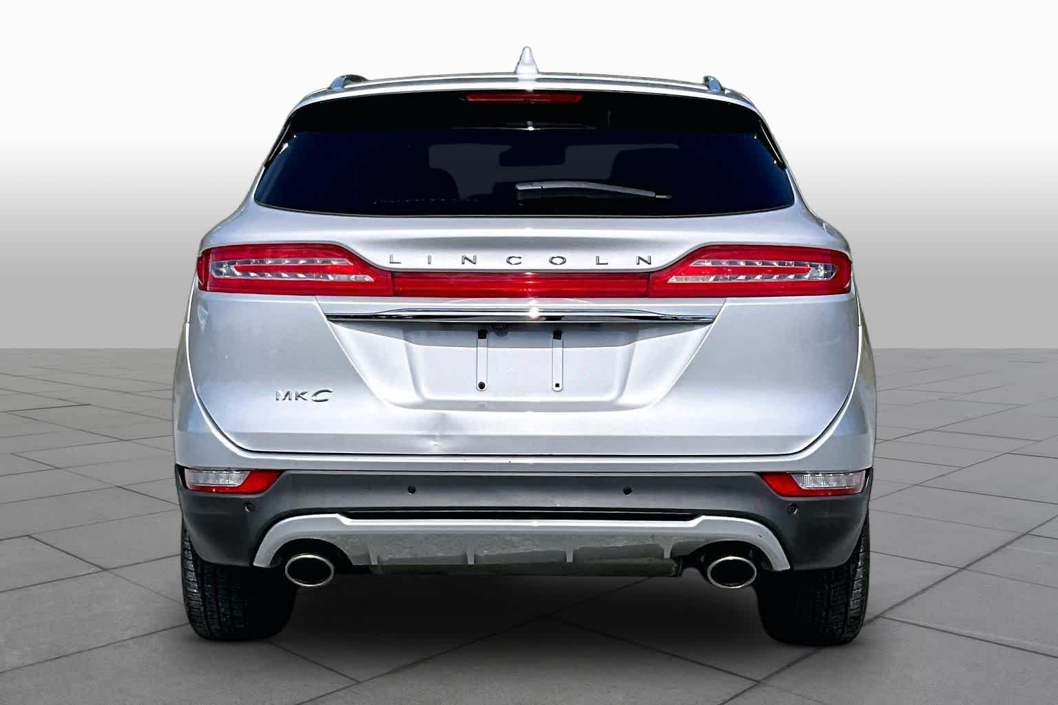 Used 2019 Ingot Silver Lincoln Reserve image 5
