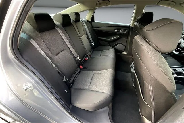 Used 2025 Silver Honda LX image 27