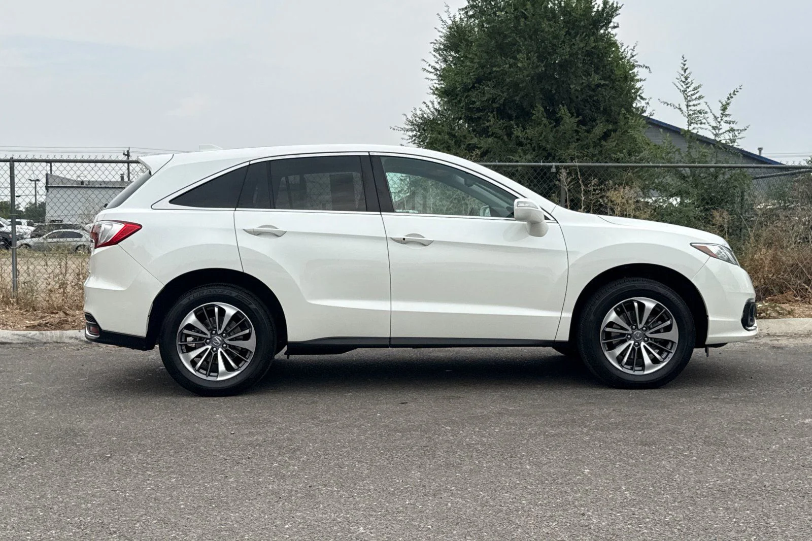 Used 2018 White Acura Advance Package image 2