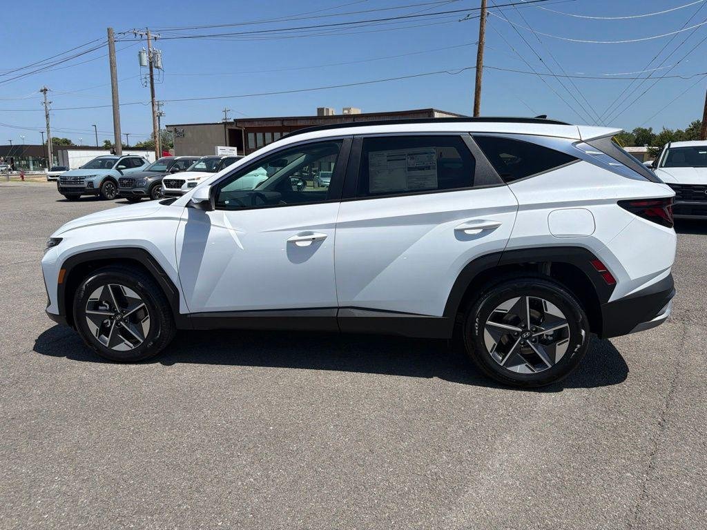 New 2026 White Hyundai SEL FWD image 11