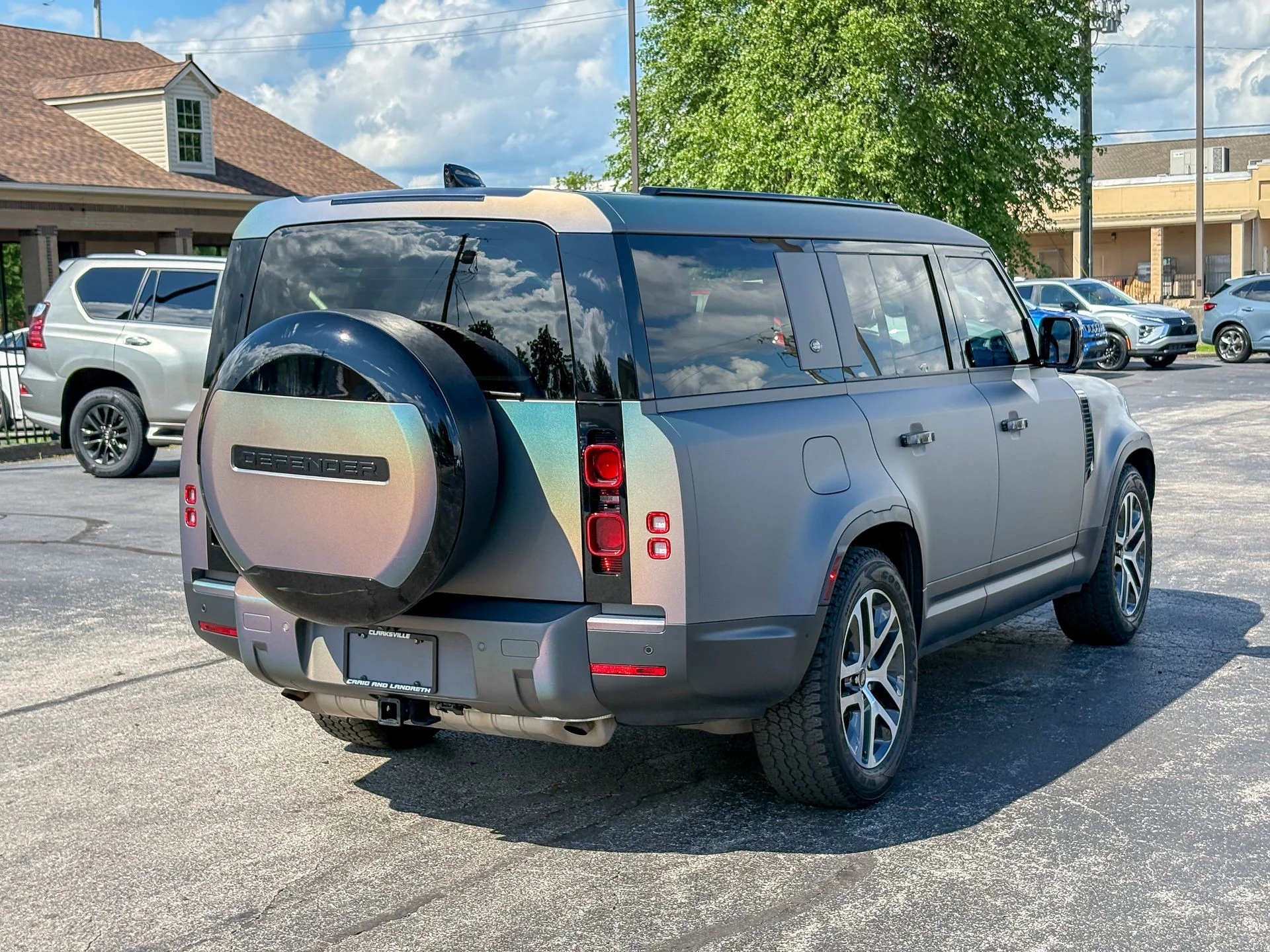 Used 2024 Gray Land Rover P300S image 19