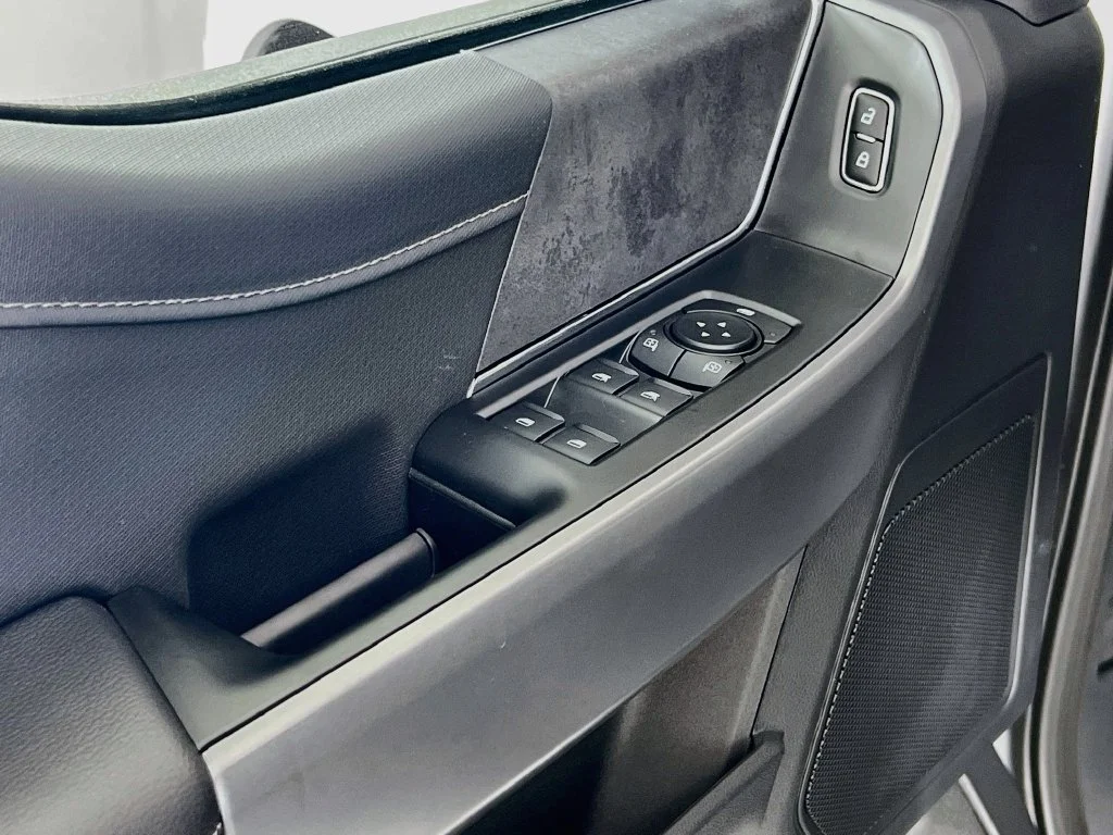 New 2026 Oxford White Ford XLT image 12