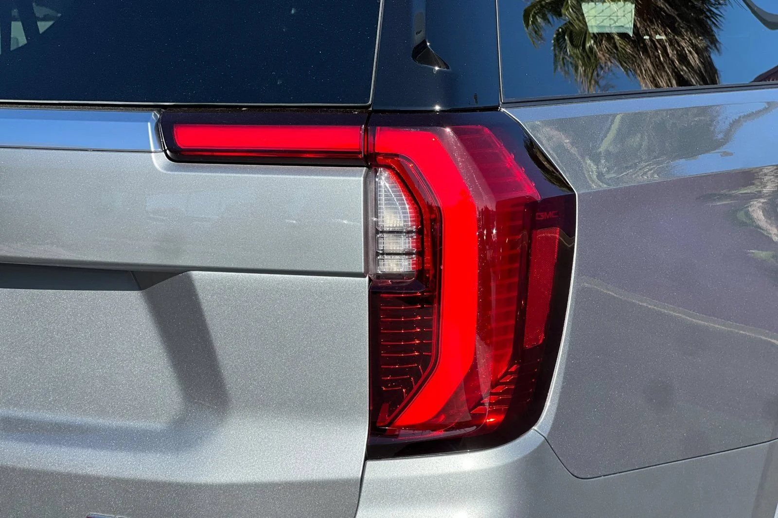 2026 GMC Yukon XL Denali - Photo 25