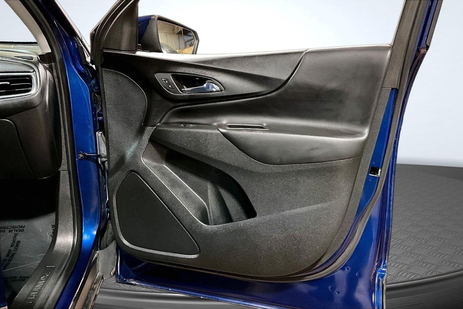 Used 2022 Blue Glow Metallic Chevrolet LT image 25