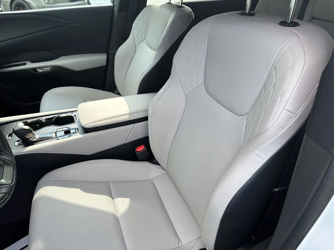 Used 2024 White Lexus Premium image 16