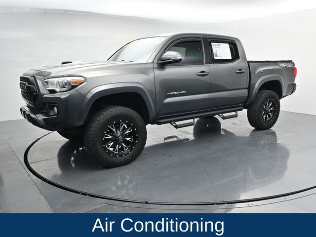 Used 2017  Toyota TRD Sport image 4