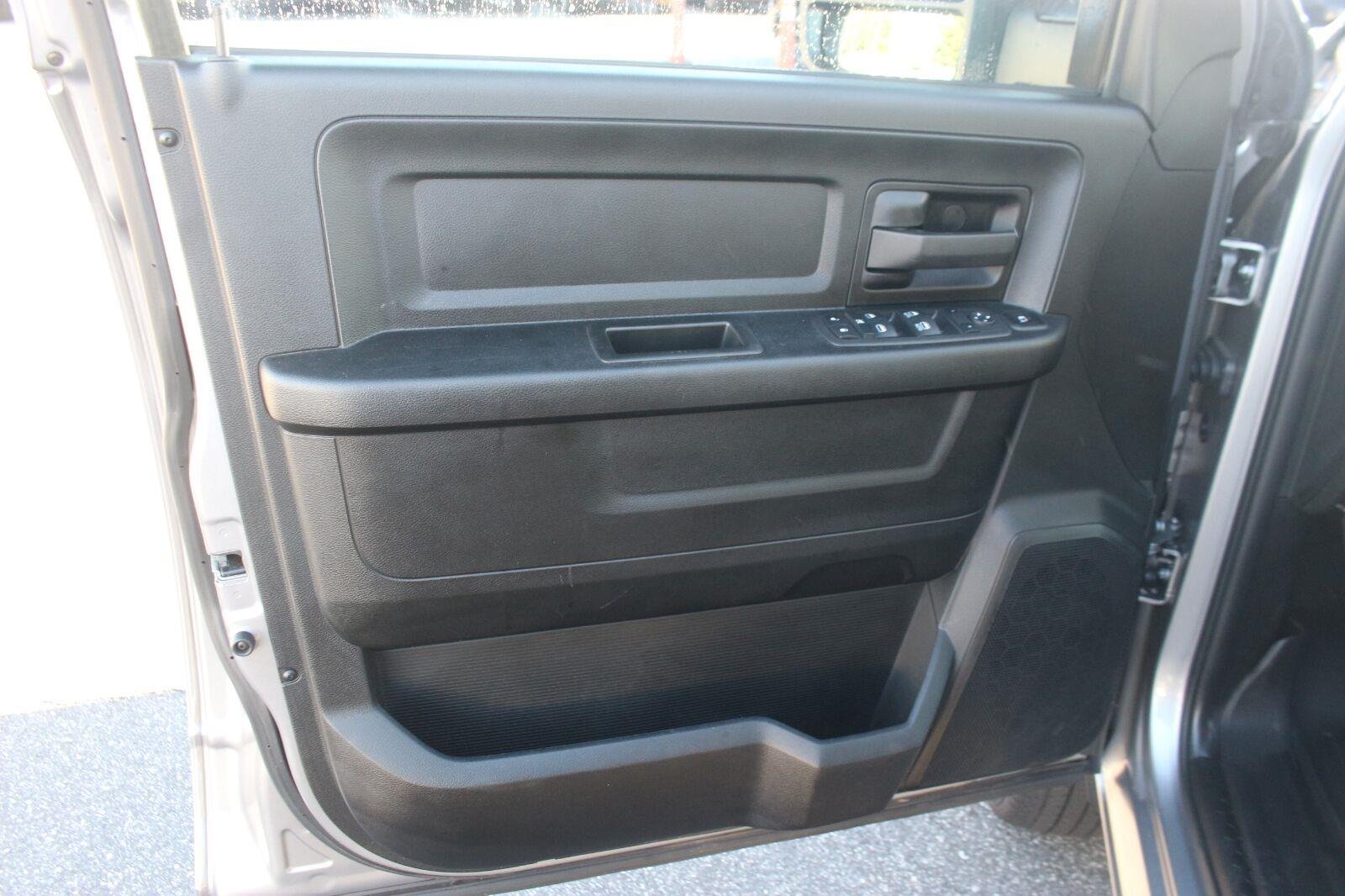 Used 2024 Silver Ram Tradesman image 13