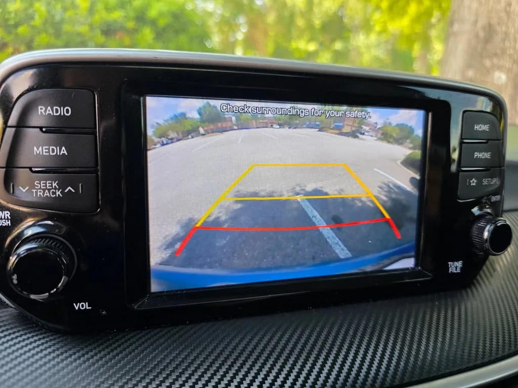 Used 2019 Blue Hyundai SE image 18