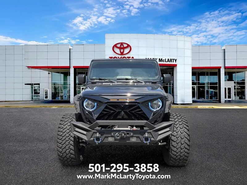Used 2022 Black Clearcoat JEEP OVERLAND 4X4 image 8