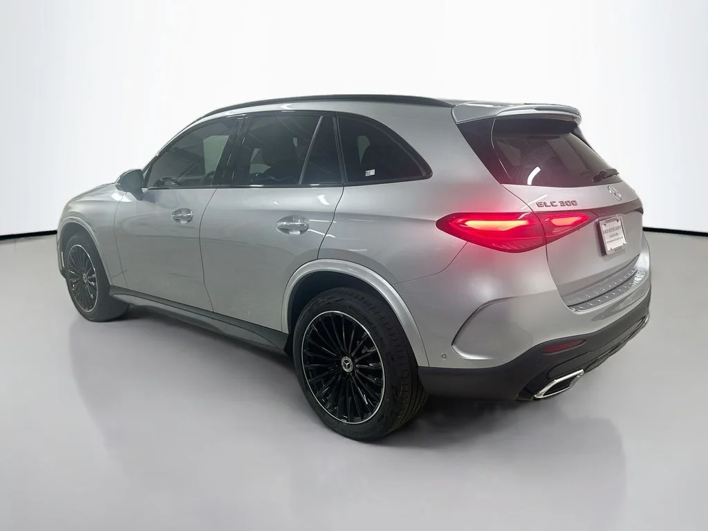 New 2026  Mercedes-Benz GLC 300 image 3