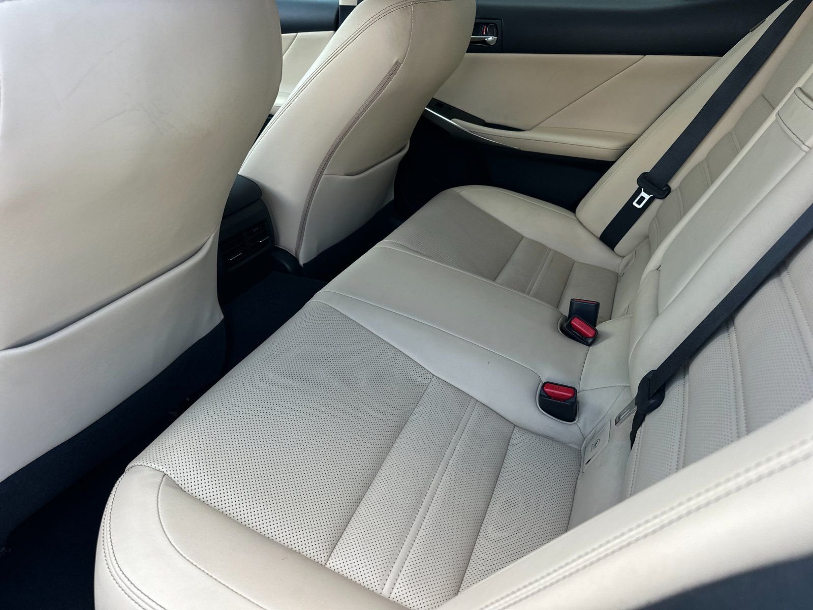 Used 2015 Ultra White Lexus 350 image 11