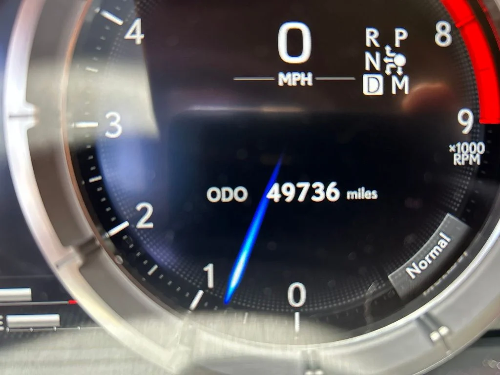 Used 2021 White Lexus 500 image 26