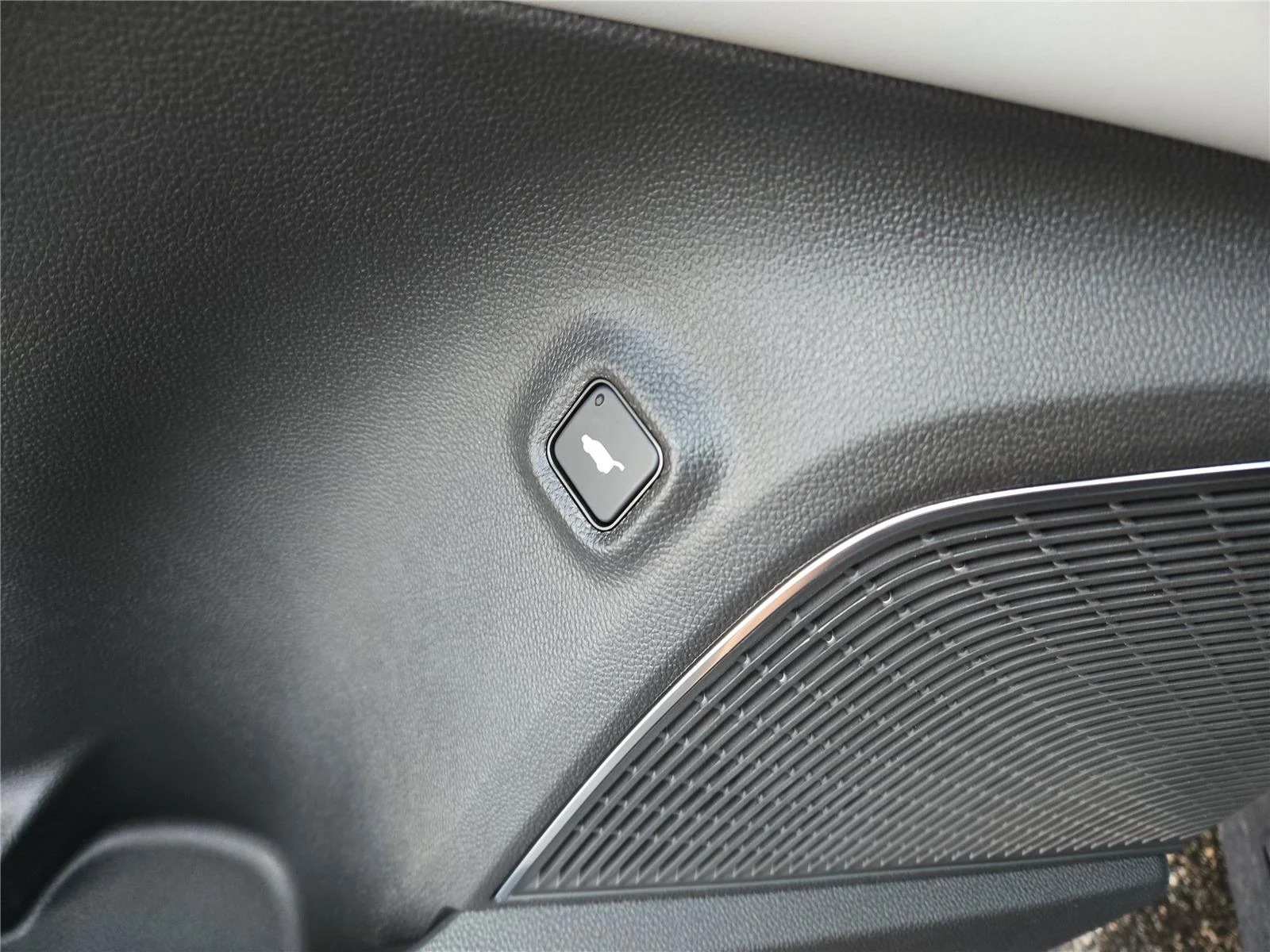 2026 Acura MDX Technology Package - Photo 18