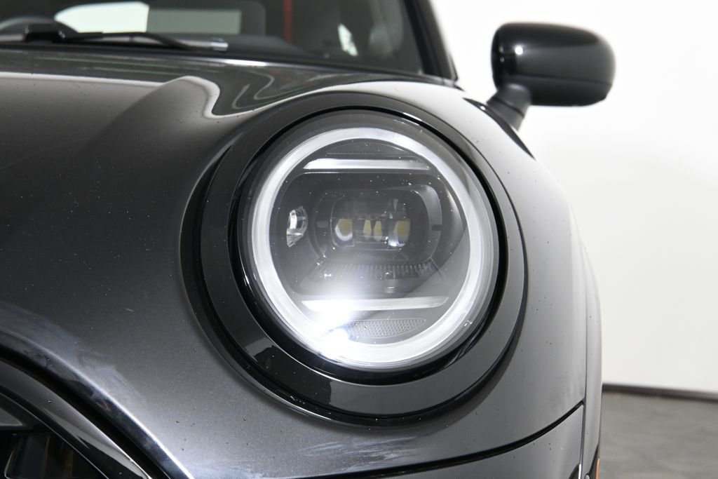 New 2026 Black MINI Iconic image 10