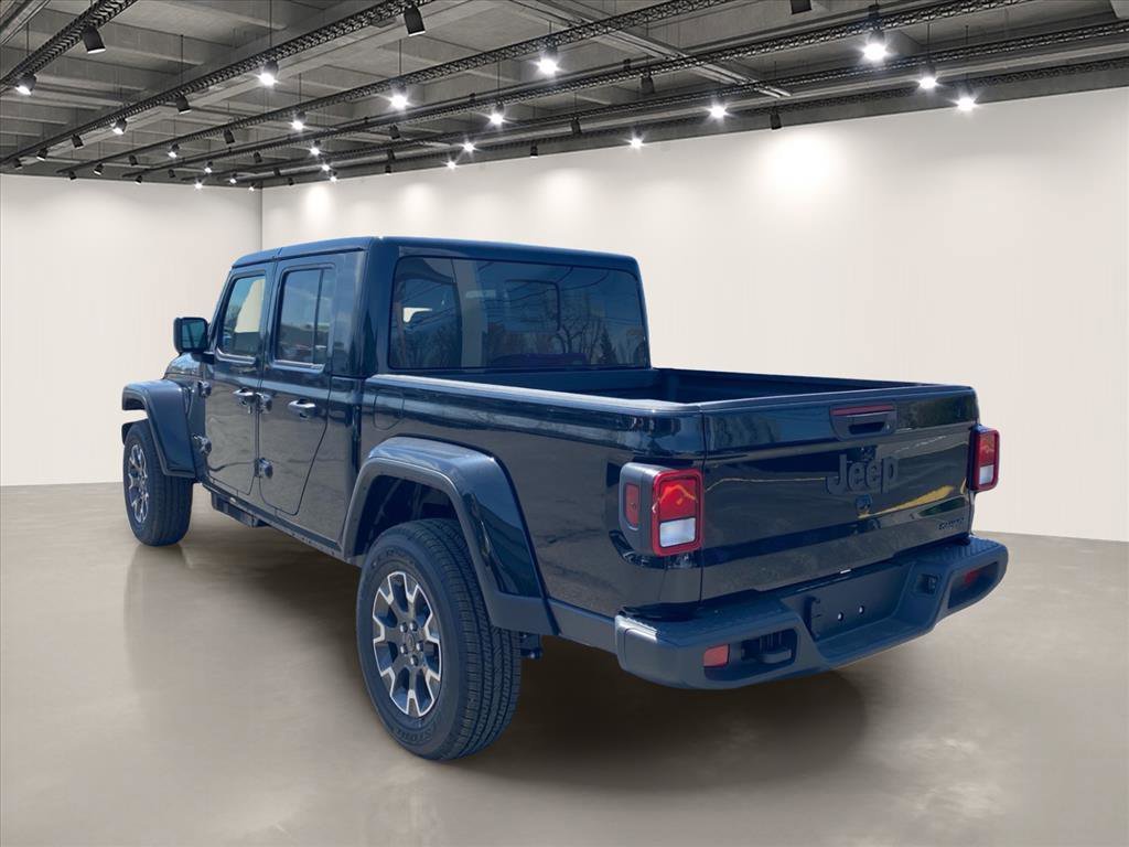 New 2026 Black Clear-Coat Exterior Paint Jeep Sahara image 3