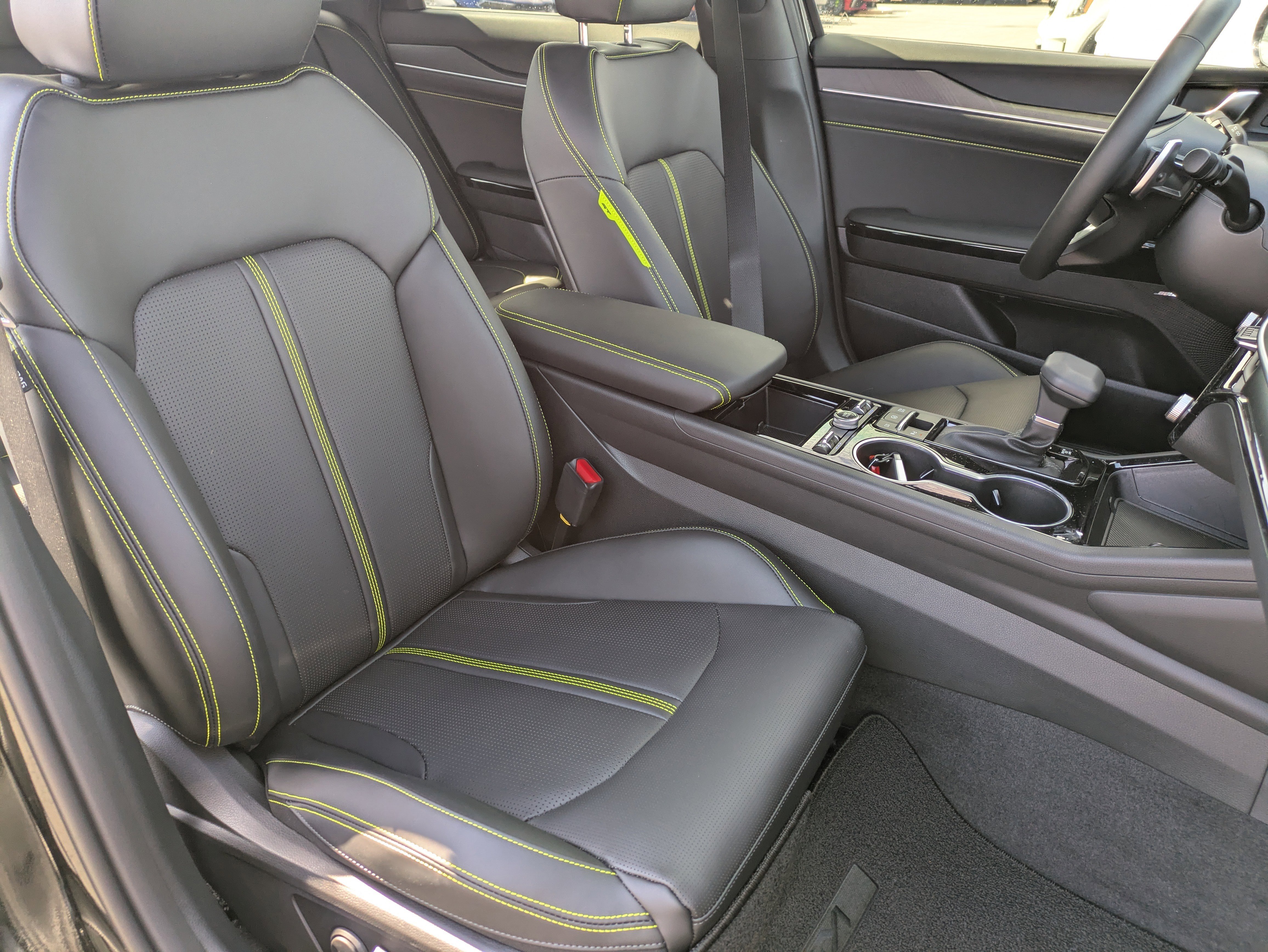 New 2026 Aurora Black Pearl Kia GT image 10