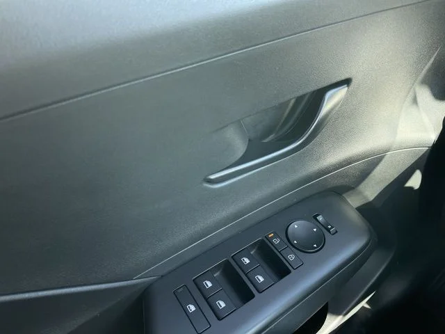 Used 2025 Red Hyundai SEL image 13