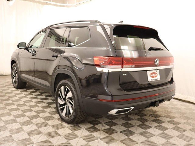 New 2026 Deep Black Pearl Volkswagen 2.0T SE W/TECHNOLOGY image 3