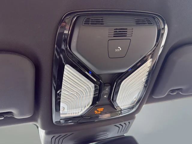 Used 2023 Gray BMW xDrive30i image 36