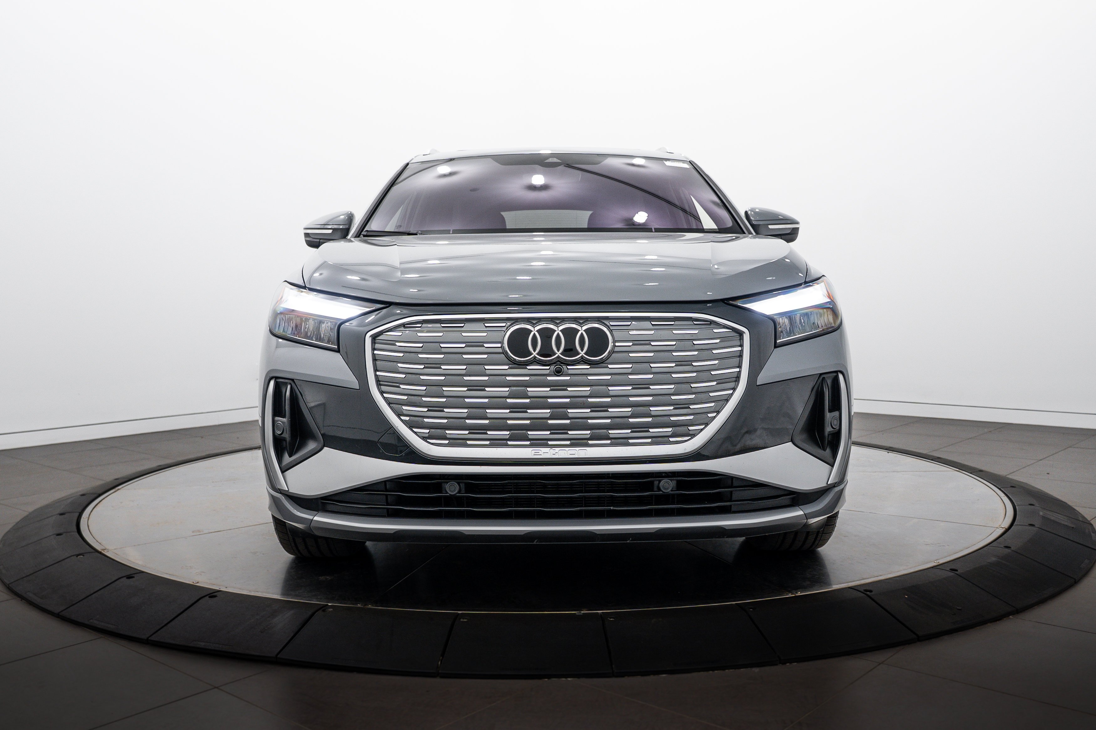 Certified Used 2025 Pebble Gray Audi Premium image 22