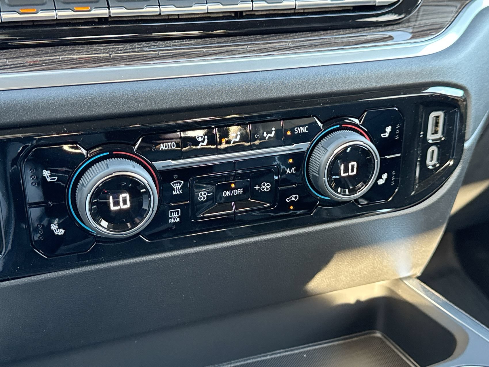 2026 Chevrolet Silverado 1500 RST - Photo 19