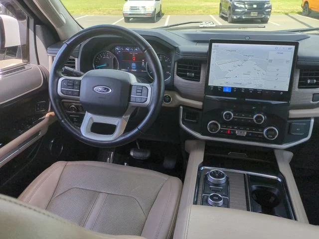 Used 2023 White Ford Limited image 30