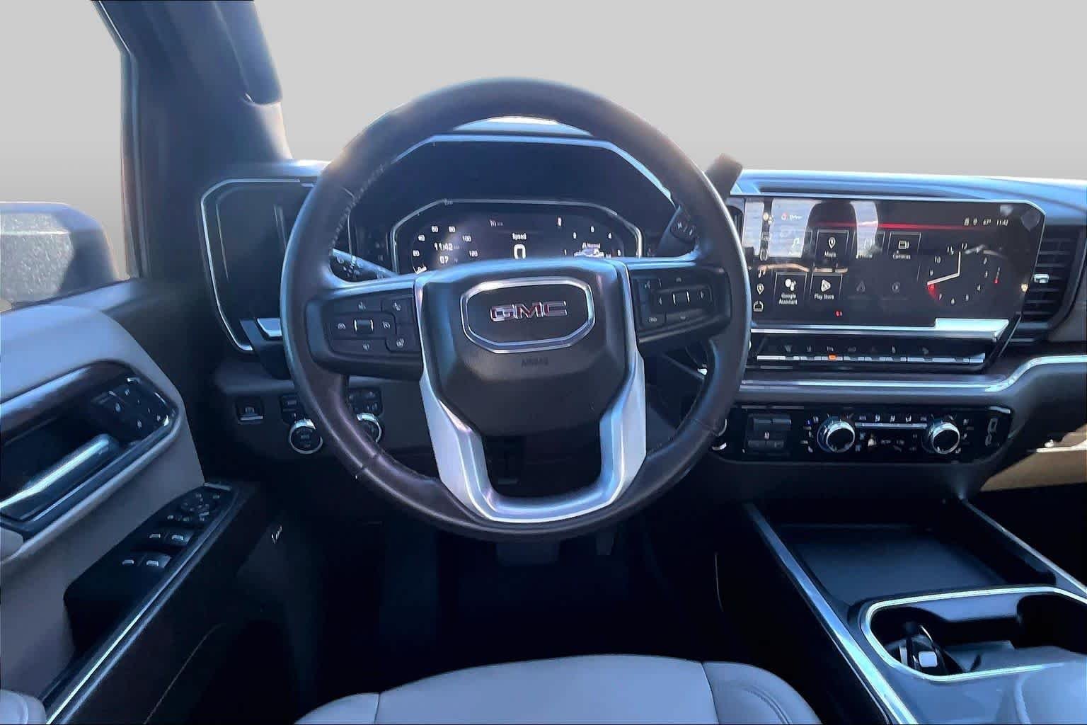Used 2024 Summit White GMC SLT image 6
