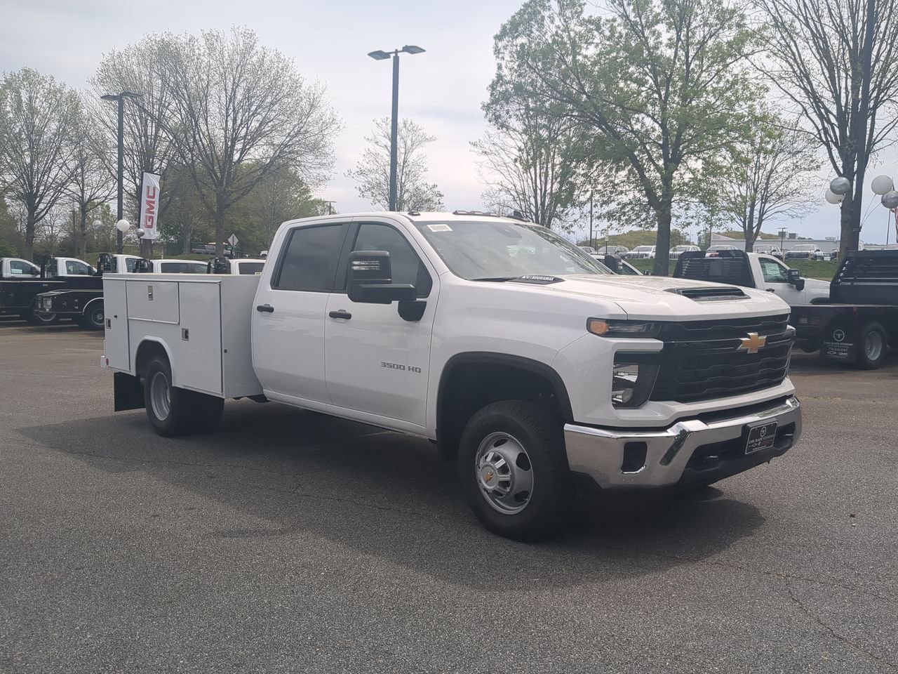 New 2026 Summit White Chevrolet Work Truck image 2
