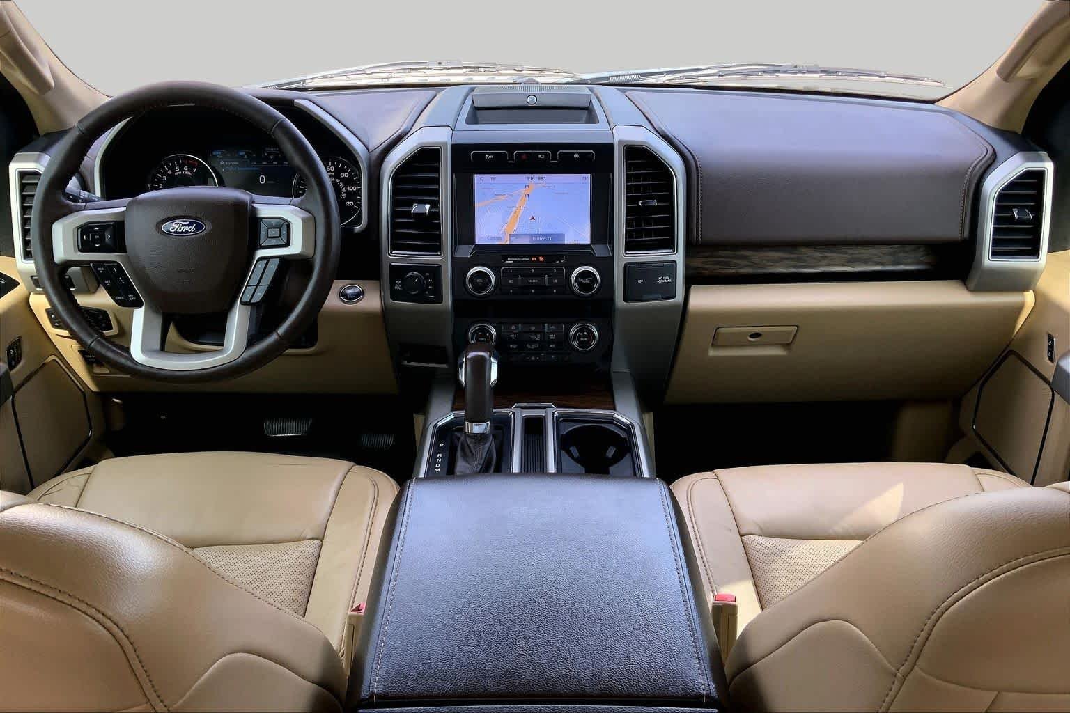 Used 2019 White Platinum Metallic Tri-Coat Ford LARIAT image 16