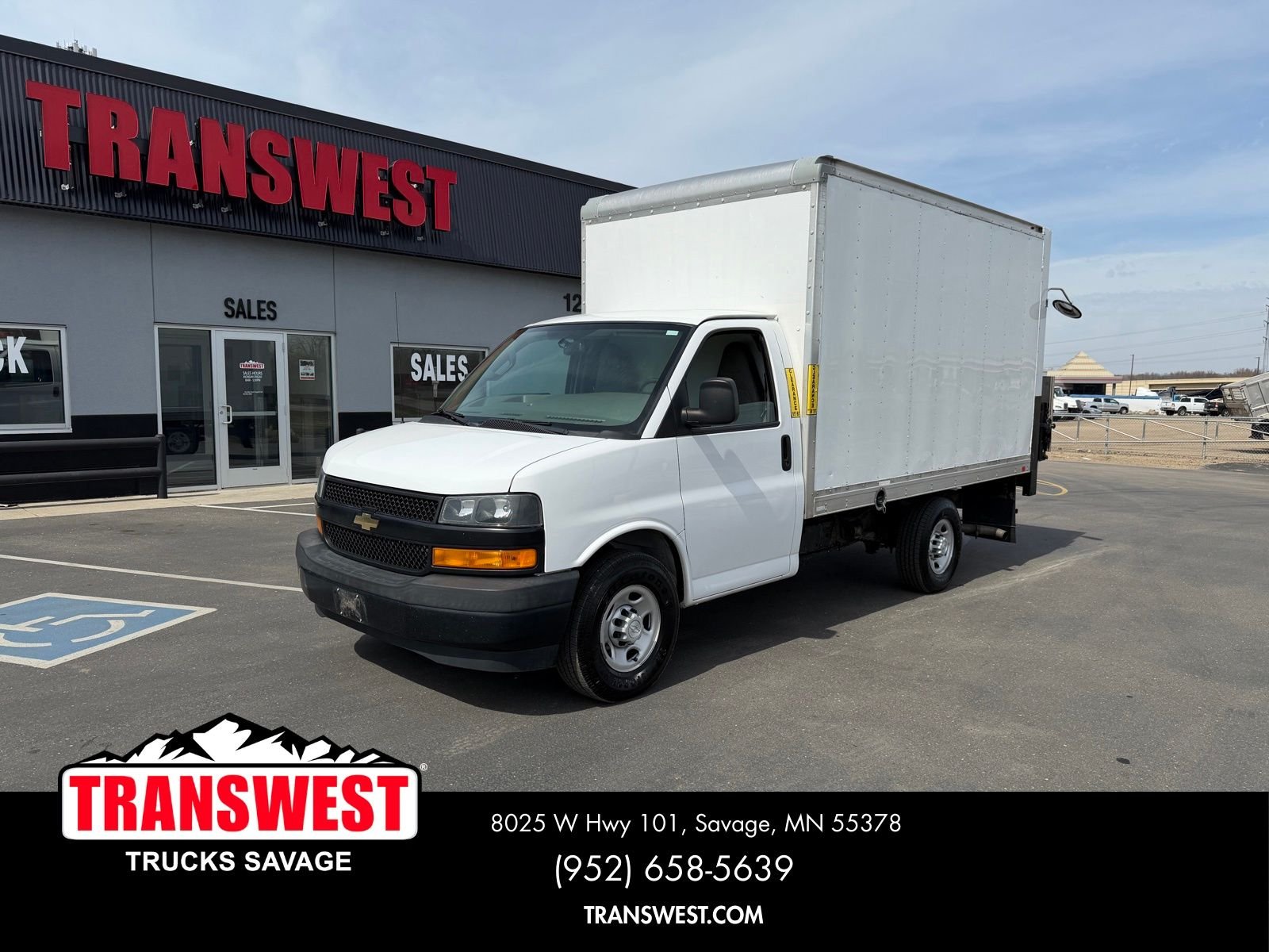 2018 Chevrolet Express Cutaway Base
