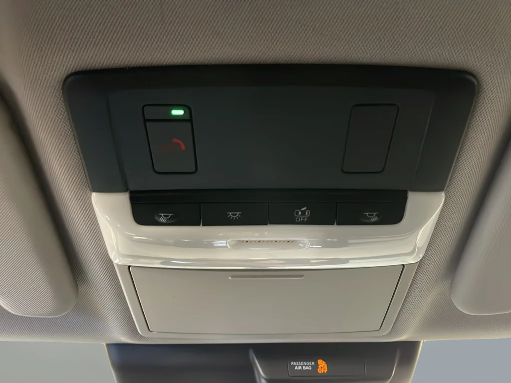 Used 2024 Gray Mitsubishi SE image 36