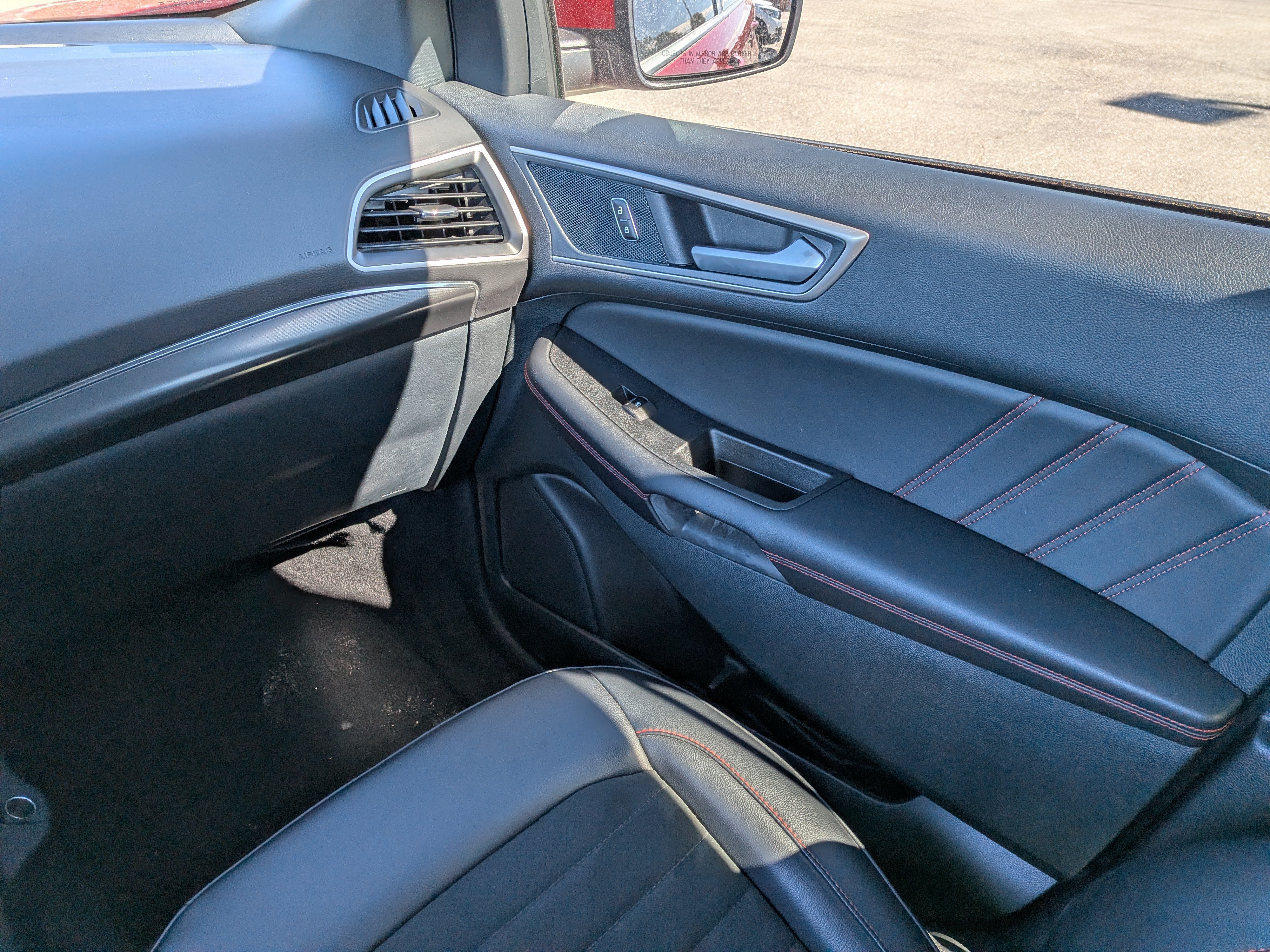 Used 2024 Rapid Red Metallic Tinted Clearcoat Ford ST-Line image 20