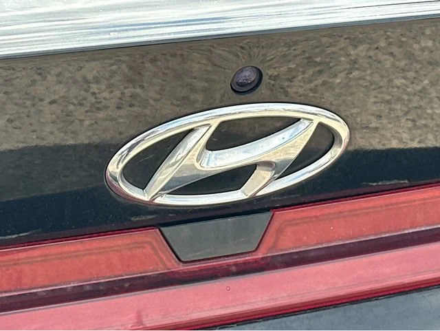 2021 Hyundai Elantra SE - Photo 14