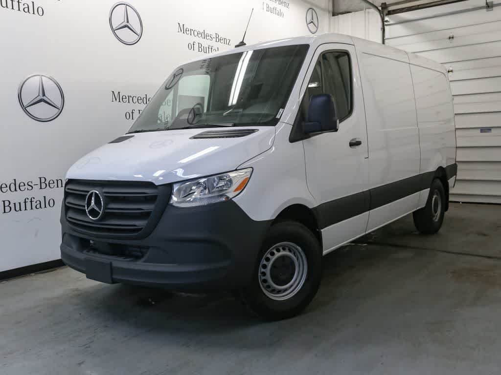 Select New 2025 Mercedes-Benz Vans