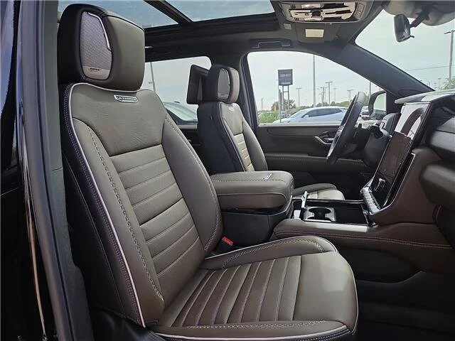 New 2026 Onyx Black GMC Denali Ultimate image 15