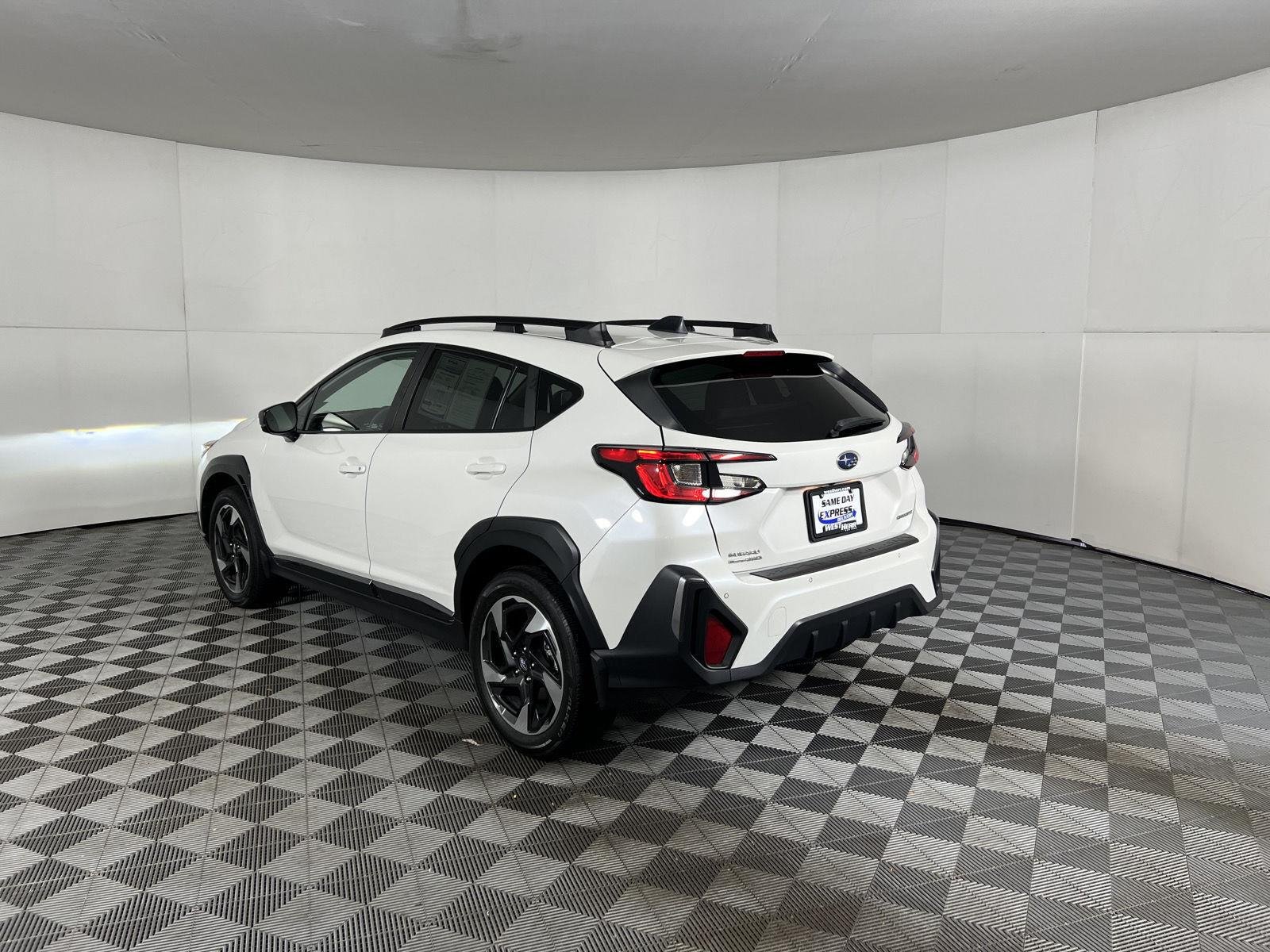 Used 2024 Crystal White Pearl Subaru Limited image 7
