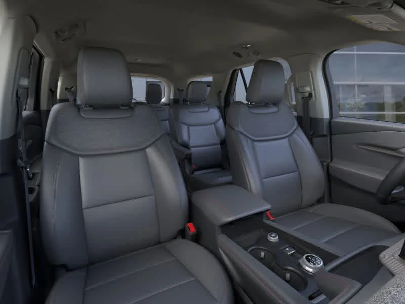 2025 Ford Explorer Active - Photo 10