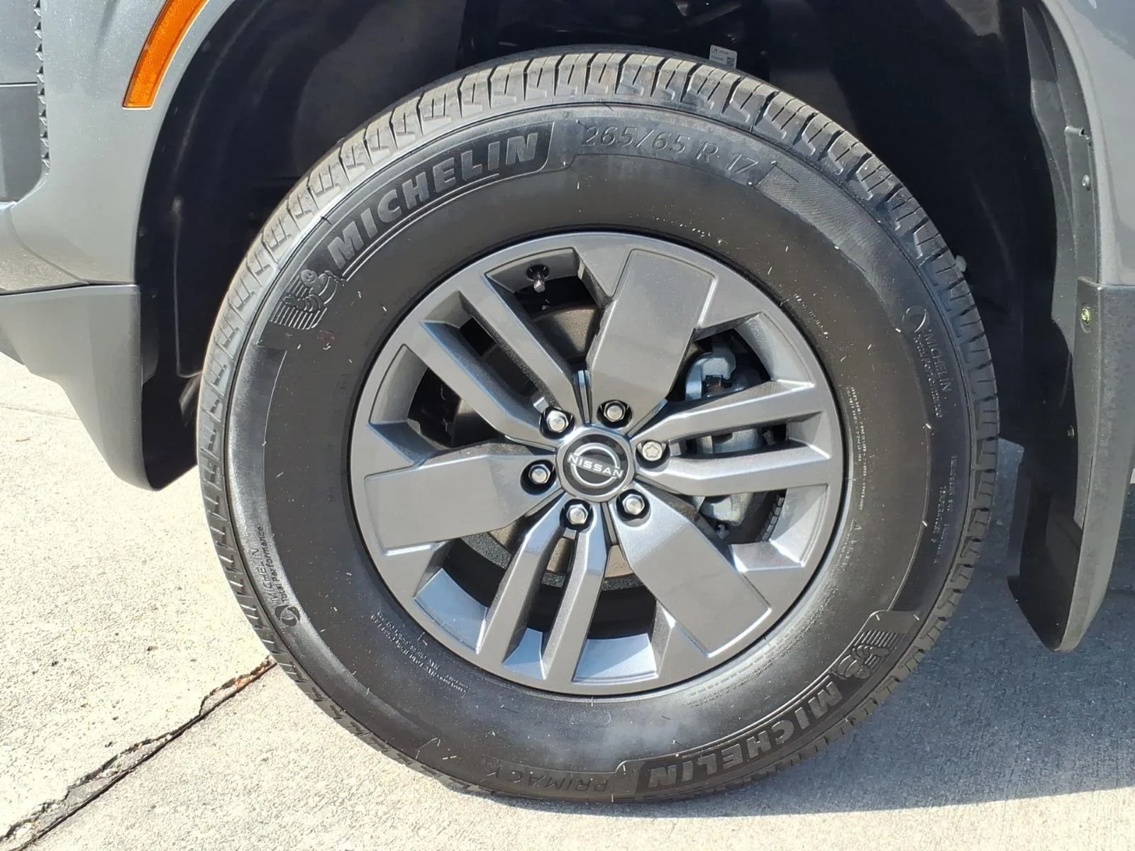 Used 2025 Gun Metallic Nissan SV image 4