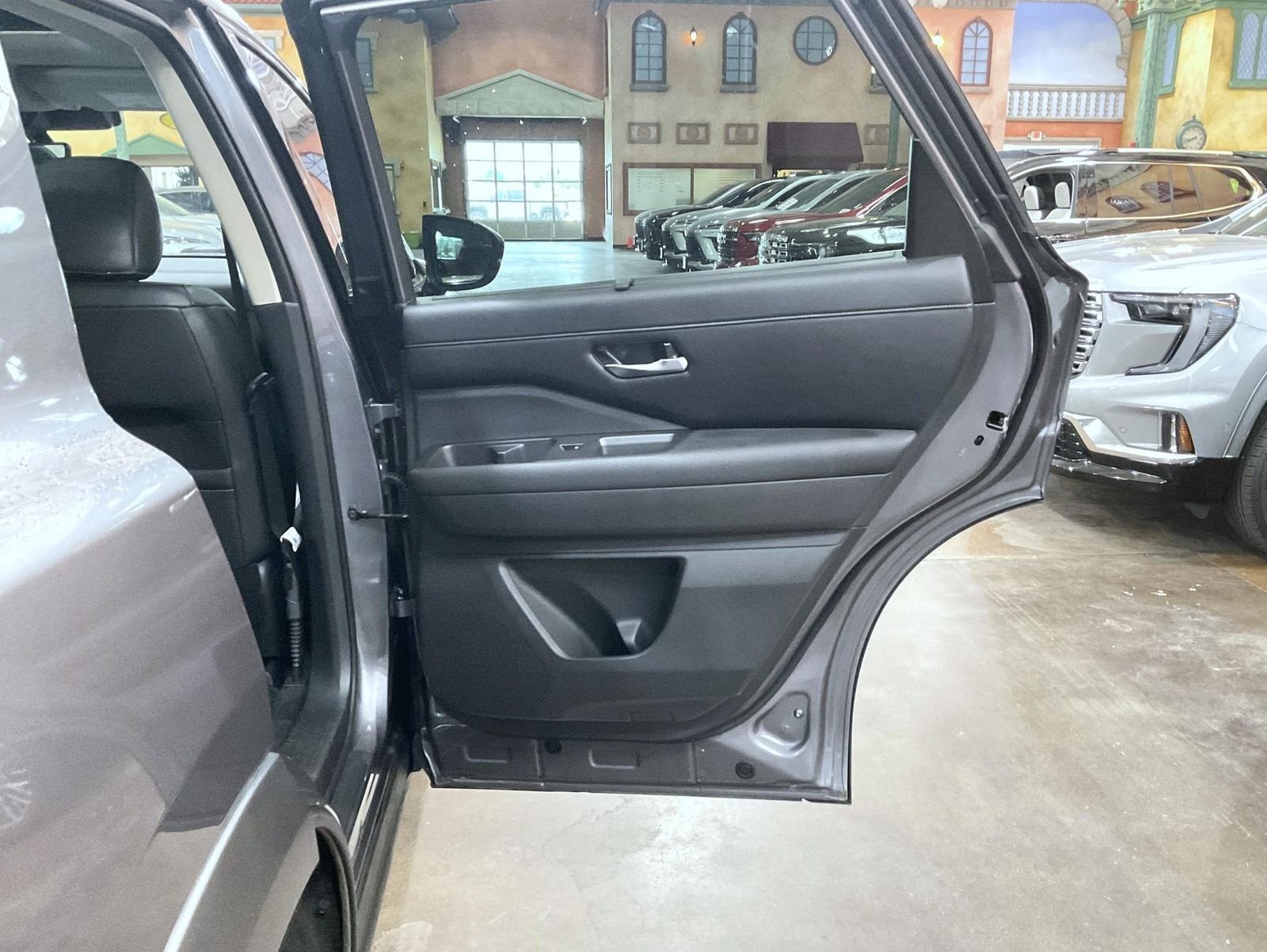 Used 2024 Gray Nissan SL image 17