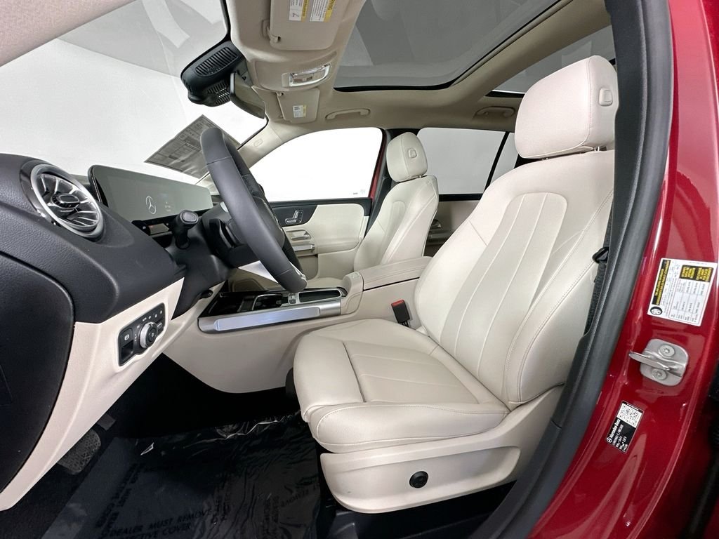 New 2026 MANUFAKTUR Patagonia Red Metallic Mercedes-Benz GLB 250 image 20