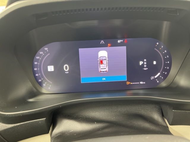 2023 Volvo XC40 B5 Plus Dark AWD's photo