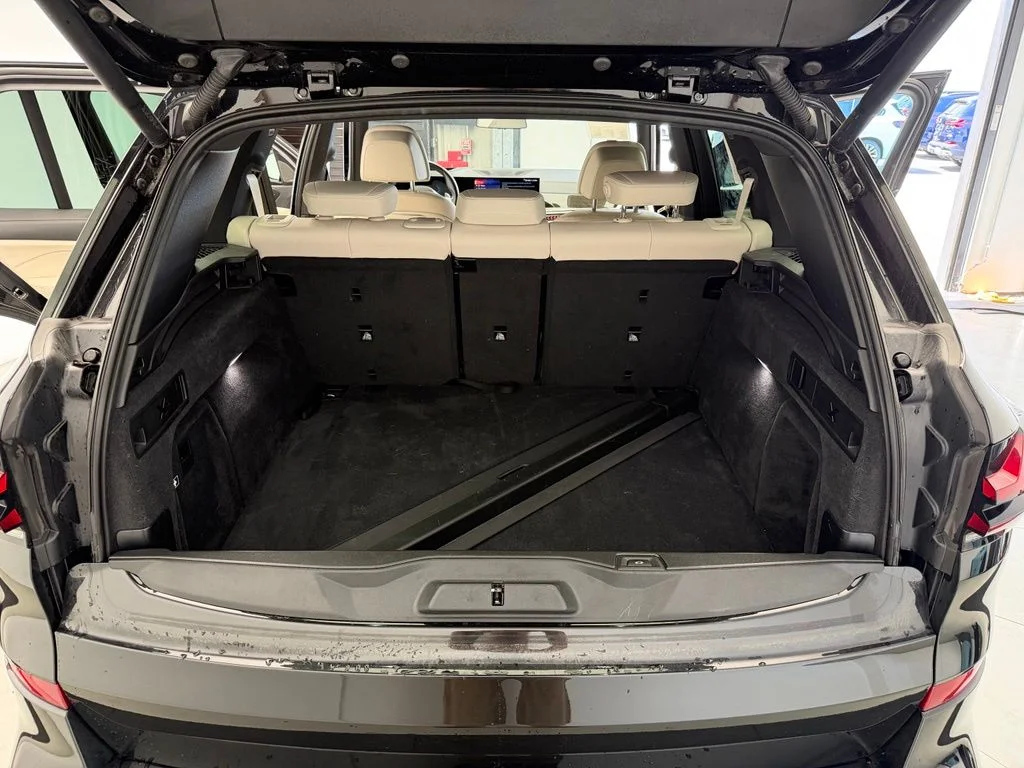 Certified Used 2024 Black BMW xDrive40i image 5