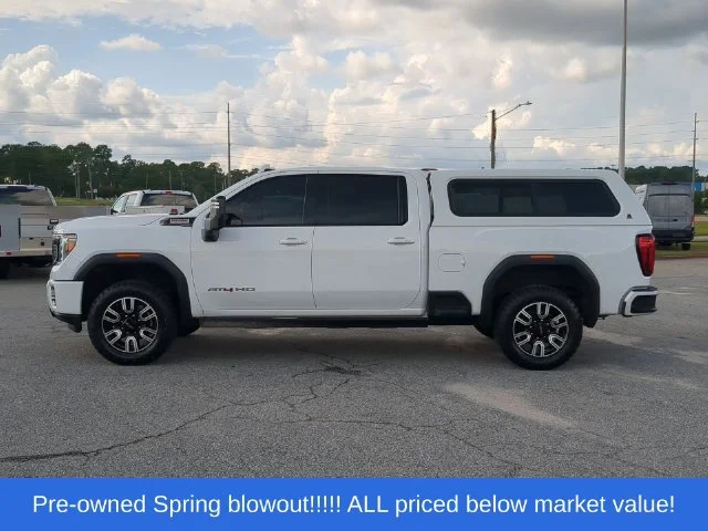 Used 2022 White GMC AT4 image 10