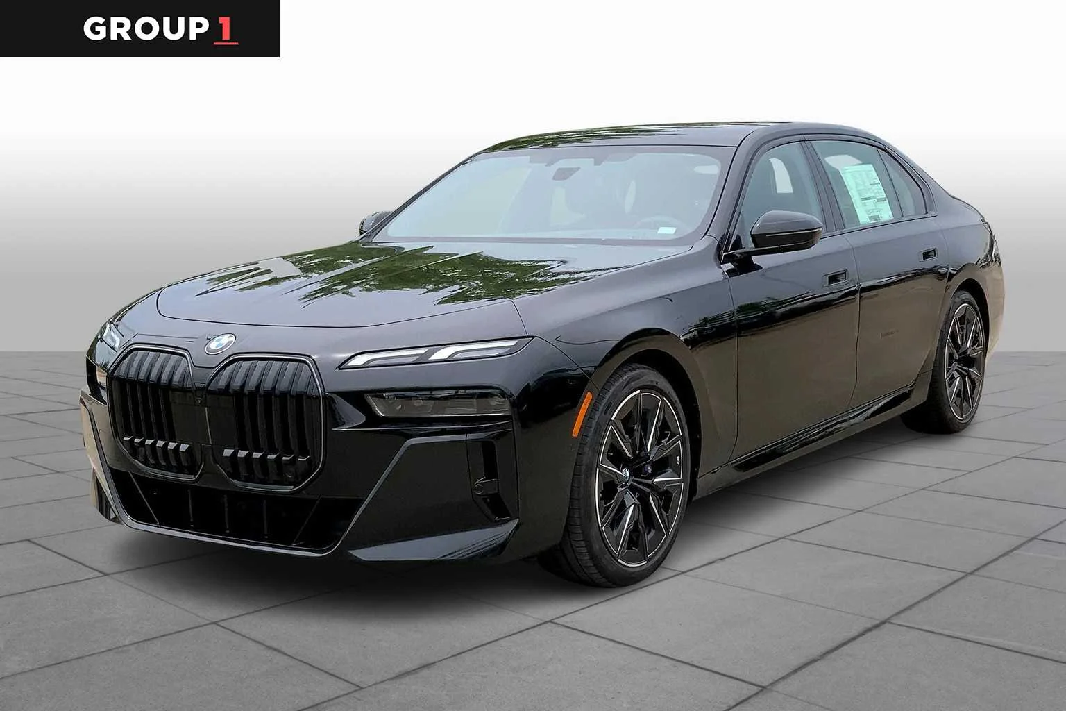 2025 BMW 760i