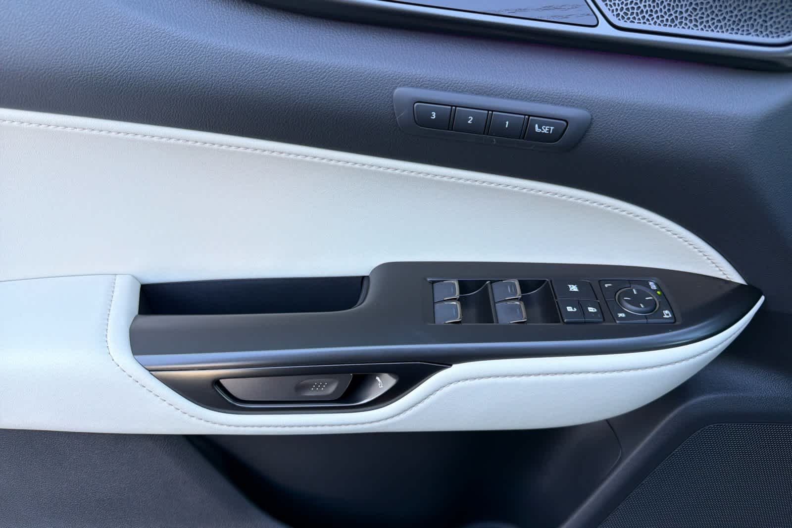 New 2026 Nori Green Pearl Lexus NX 450h+ LUXURY AWD image 12