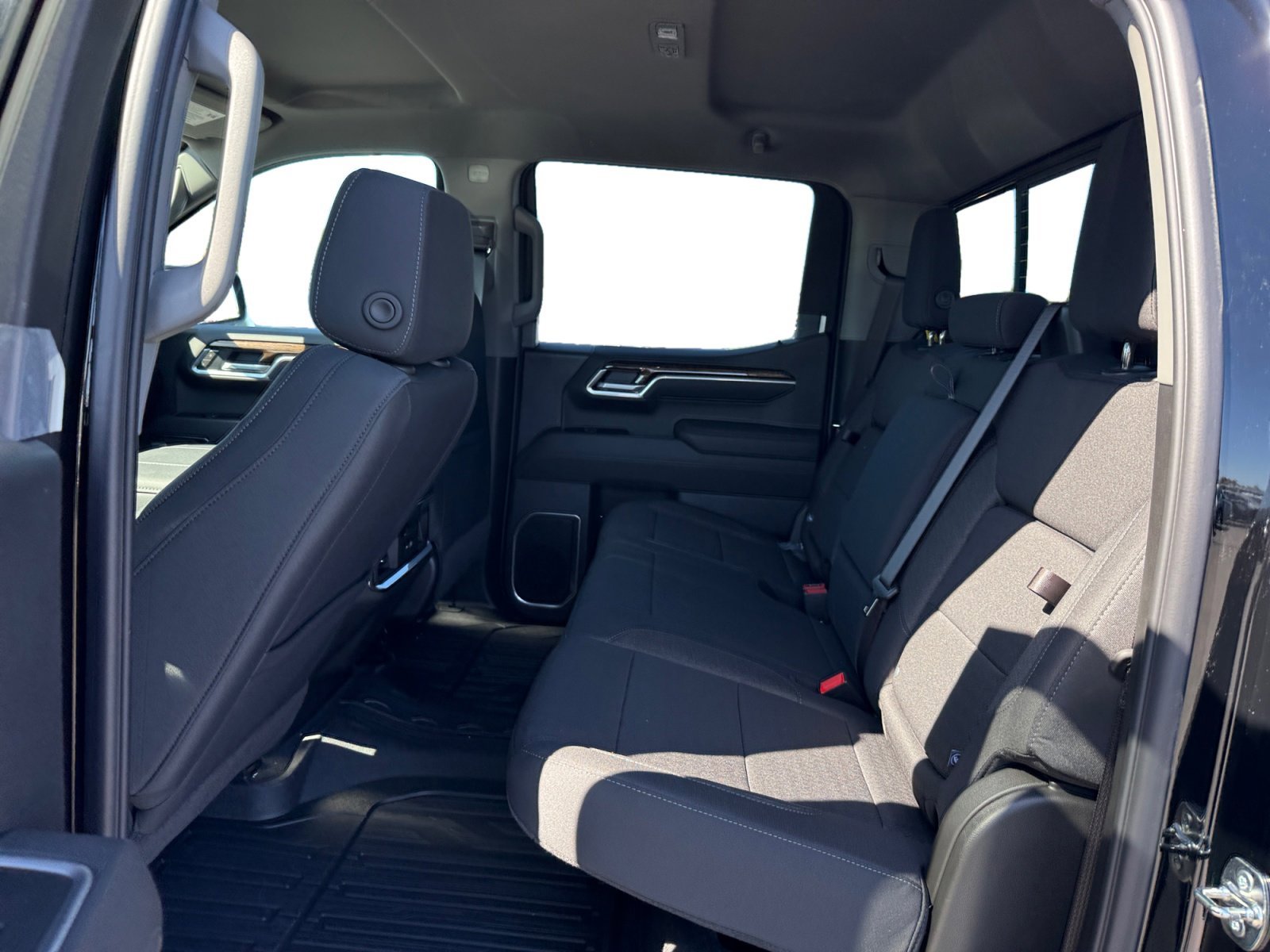 New 2026 Onyx Black GMC Elevation image 16