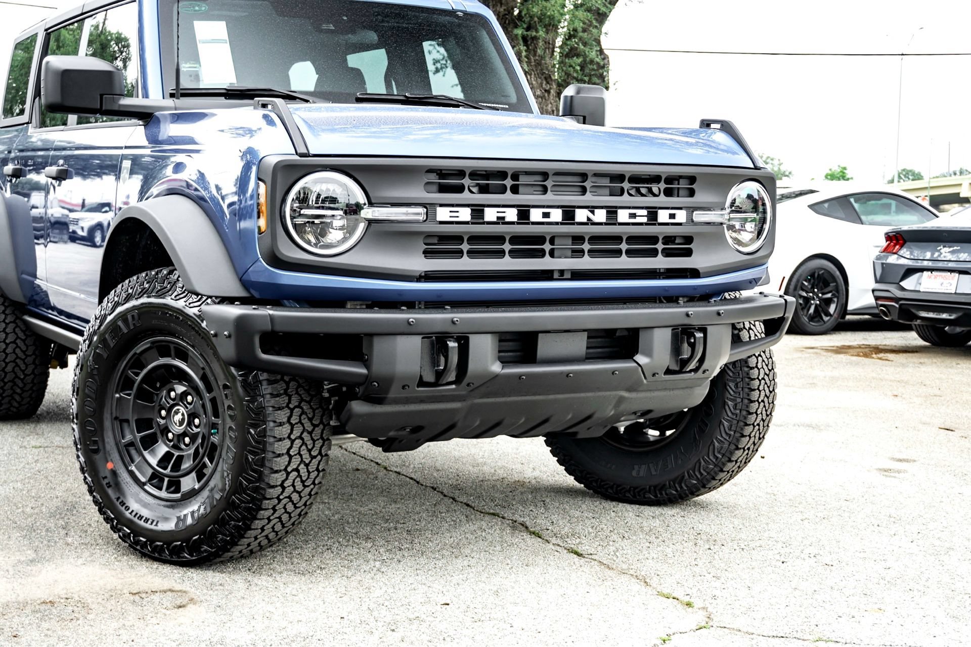New 2026 Velocity Blue Metallic Ford Big Bend image 3