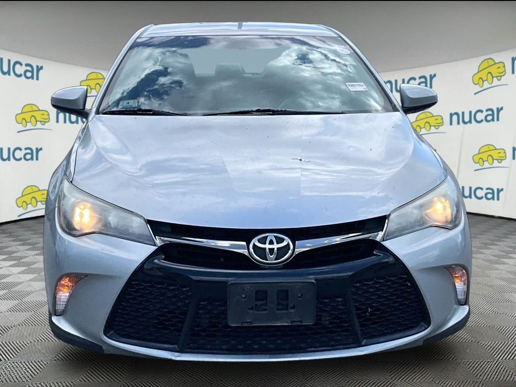 Used 2016 Silver Toyota SE image 2